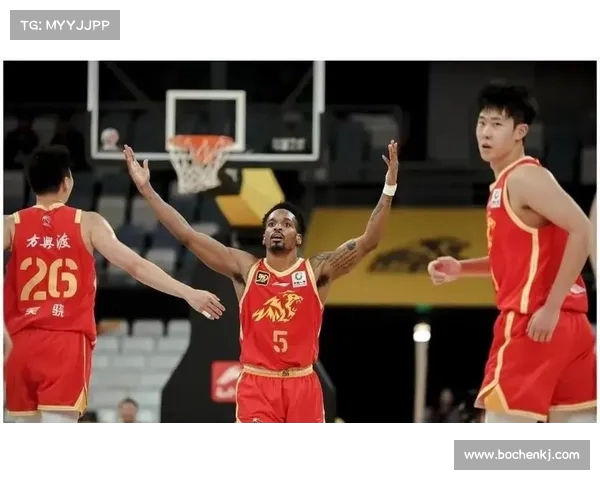 CBA对抗激烈,谁能笑到最后? CBA对抗激烈,谁能笑到最后?